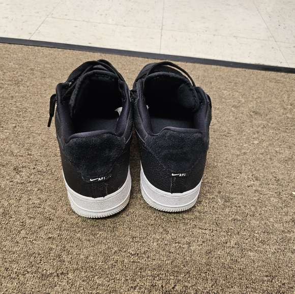 Air force 1 size 10.5 - Picture 2 of 7